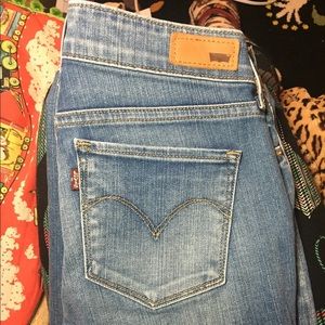 Size 26 demi curve mid rise boot Levi's